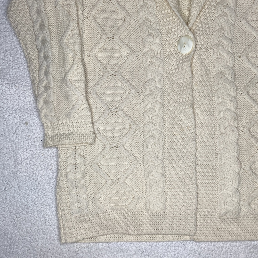 Inis Craft Merino Wool Cable Knit Cardigan: Size Medium - Picture 6 of 11